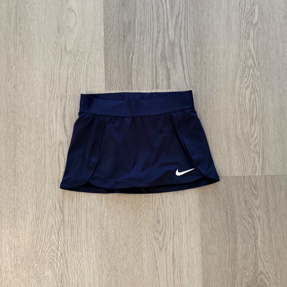 Girls Tennis Lot!  Nike Dry Fit Tennis Skirts and two tops (Skirts S Tops XS) - Picture 4 of 11
